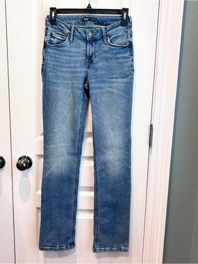 Simply Vera Vera Wang Women's Medium Wash Slim Straight Leg Size 0 Long Jeans
